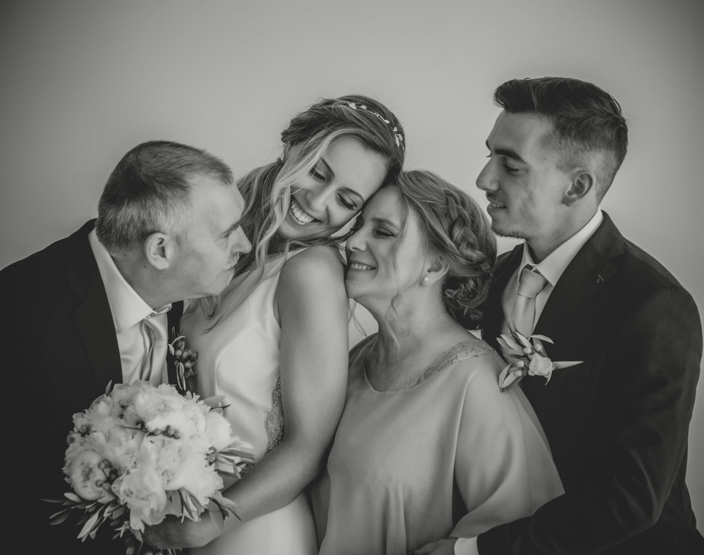 ruidacruz, fotografia, Portugal, Douro, Régua, Lamego, Vila Real, Viseu, Chaves, Bragança, em todo o Portugal, Suíça, França, Alemanha e Dubai Quinta da Pacheca, Paraiso Douro, viscondes da várzea, Solar do Lameiro, Quinta Branca, Restaurante Torrão, castas e pratos, Quinta do Paço, Quinta do Salgueiro, Quinta do Carmo, Quinta de Santo António, ruidacruz, ritadacruz, Aguiar da beira, Vila Pouca de Aguiar, Guarda, pinhão, Quinta dos Pinheirais, Quinta da Cruz, Santa Marta Penaguião, Régua, Tarouca, Moimenta da Beira, Satão, Senhora dos Remédios, Sé de Lamego, Sé de Viseu, São Leonardo da Galafura, Quinta da Magarenha, insta, love, inspire brides, you rock photographers, lifestyle photography, folk, style, colorful, beautiful destinations, rad lovestories, destination portugal, portugal lovers, casar em portugal, portugal wedding photographer, casar em lisboa, casar no porto, adventured brides, wedding photo mag, Junebug weddings, indie bride, authentic love mag, love wins, lisbon lovers, couples of instagram, lisbon wedding photographer, you rock photogtaphers, porto wedding photographer